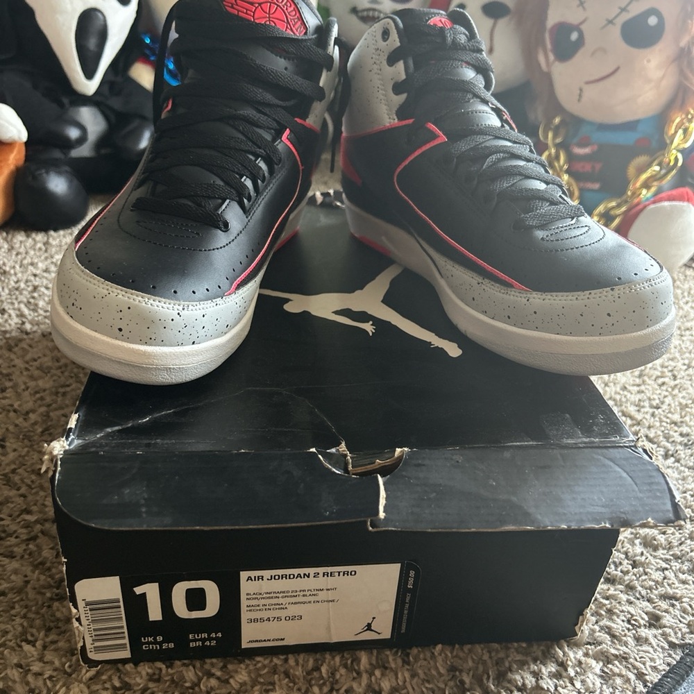 Jordan Sneakers Black and Red